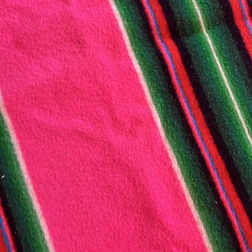 Pendleton Robes and Shawls Blanket w/ 4 Sides Of Fringe VINTAGE - Picture 6 of 7